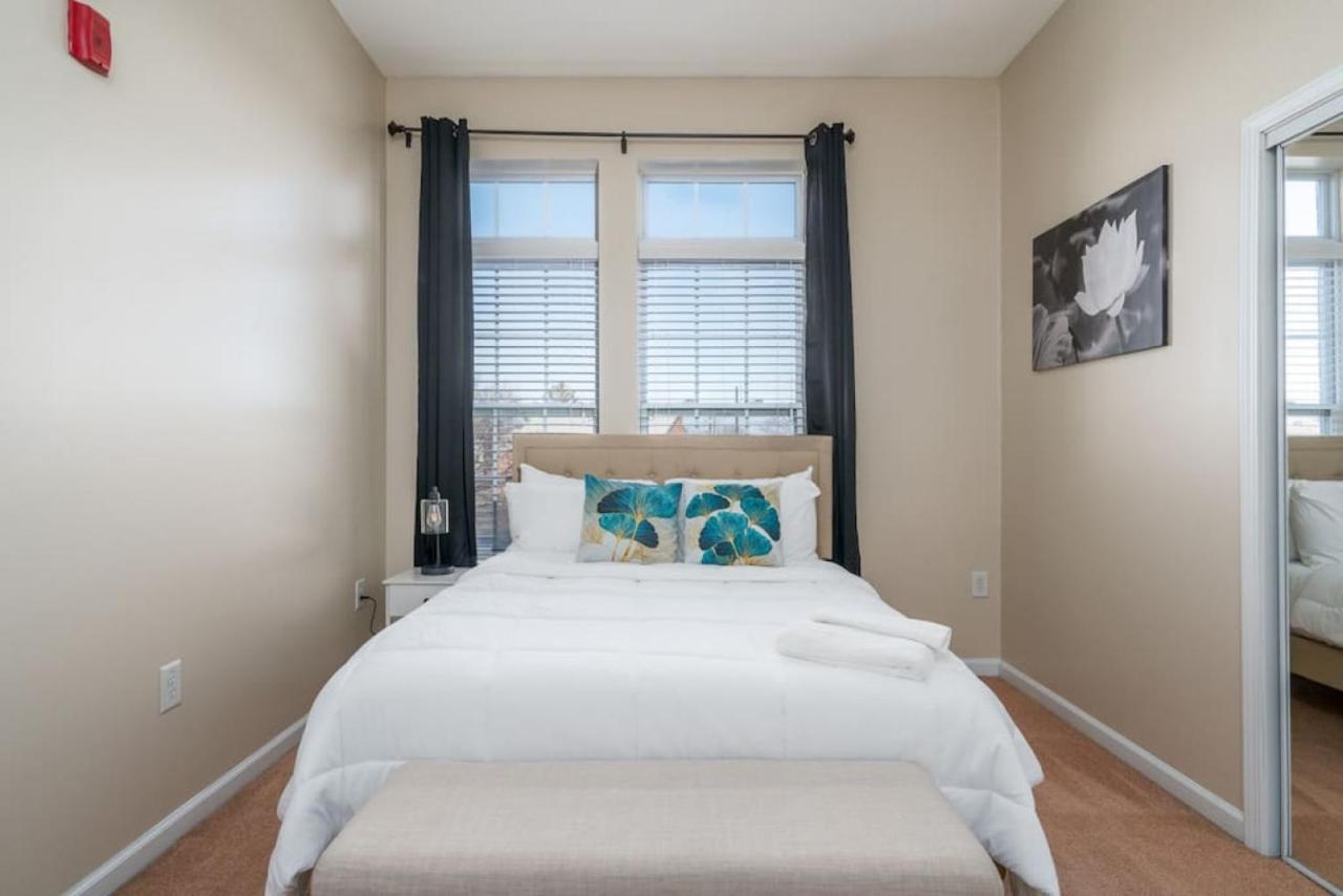 Private Bedroom Downtown Indy - Shared Indianapolis Eksteriør bilde